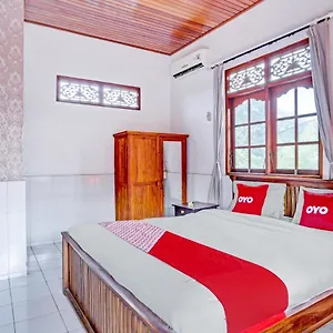 Oyo 90532 Verra Seminyak (Bali)